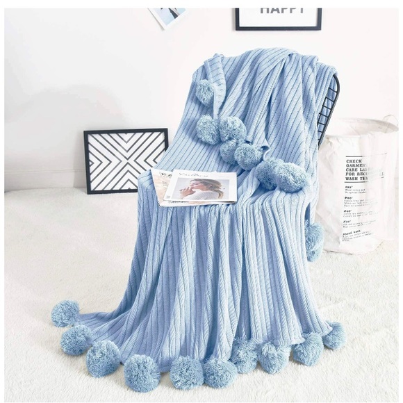 Vibrant Pink Pompom Fringe Chic Cozy Bedroom/Dorm Soft Throw Blanket/Cover - Picture 9 of 12